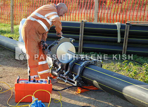 Welding of polyethylene pipes